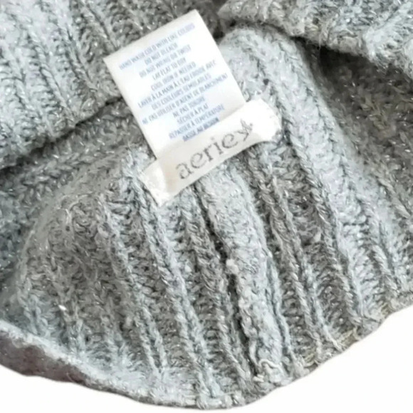 Aerie Gray Knit Loose Beanie Hat - Picture 3 of 3